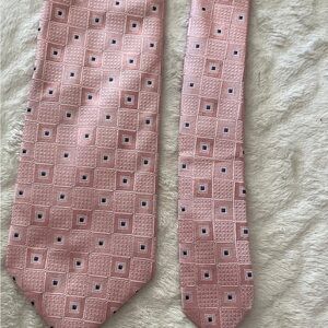 Hugo Boss Pink Silk Geometric Tie